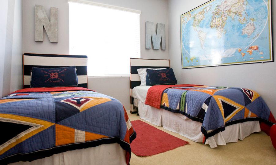 Teenager room with colorful bedding