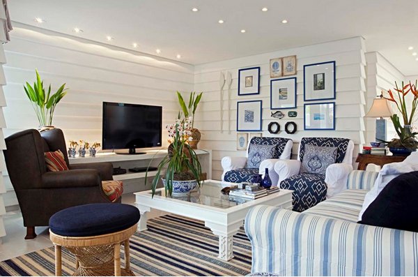 beach-themed living rooms