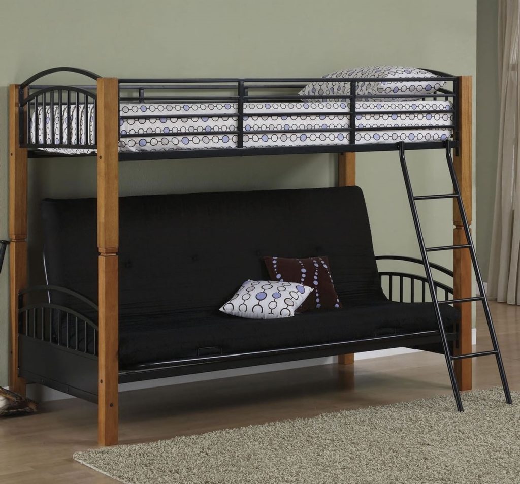 Фото двухъярусной односпальной кровати с раскладным диваном для взрослых внизу