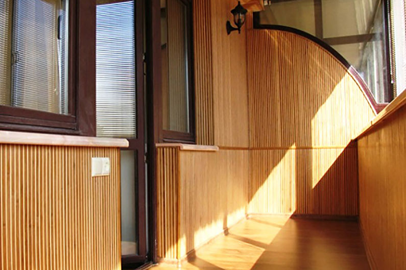 Бамбуковые обои на лоджии и балконе - Дизайн интерьера