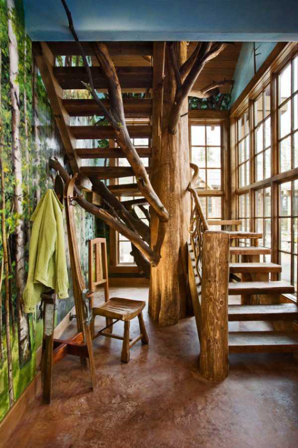 дом из древесных стволов